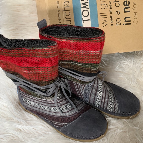 Toms Shoes - BNIB Toms Mixed Woven Nepal Boot